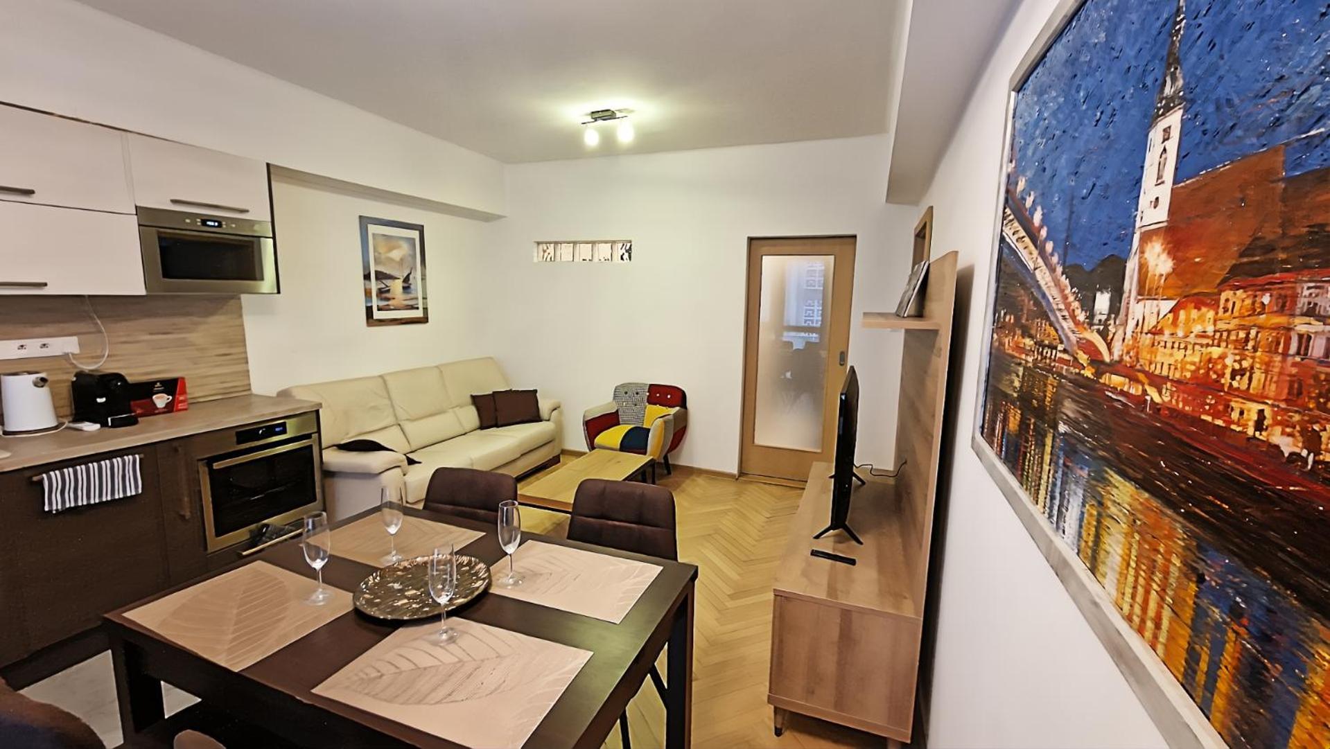 3 Room City Center Apartment By Bratislavatrip Exteriör bild